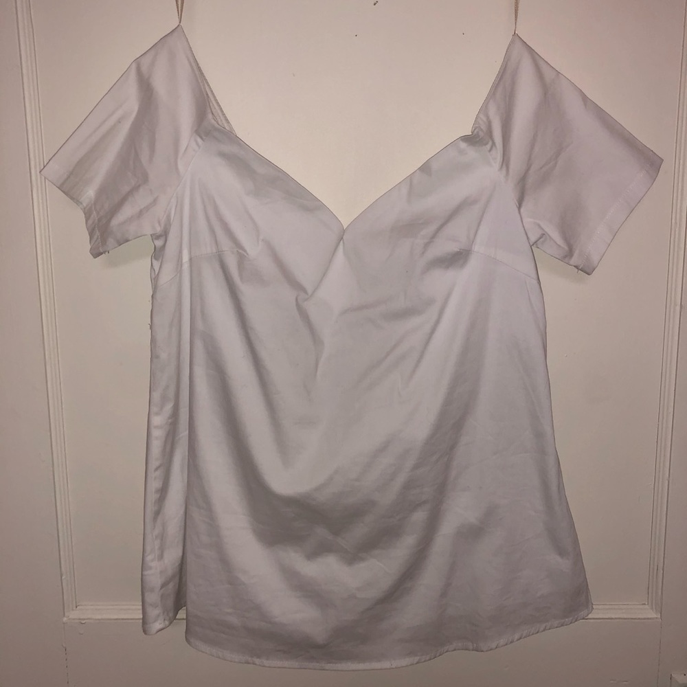 White sweetheart neck Forever 21 blouse